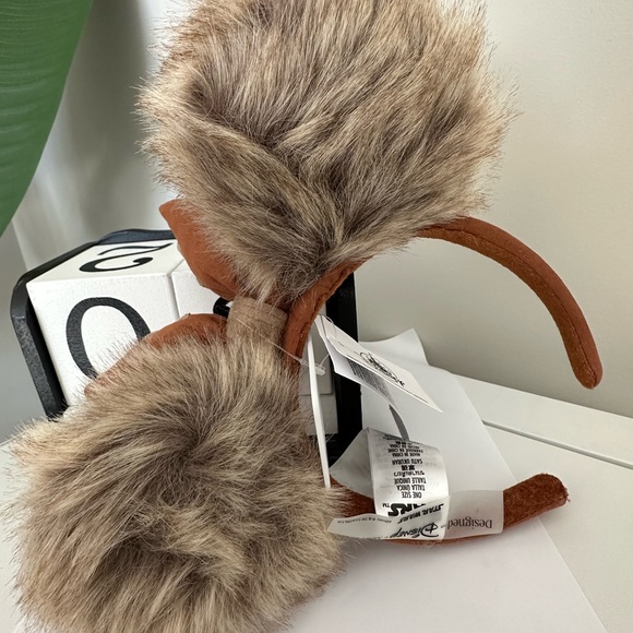 Disney Parks NWT Ashley Eckstein Ewok Minnie Ears Headband. Star Wars. - Picture 4 of 5